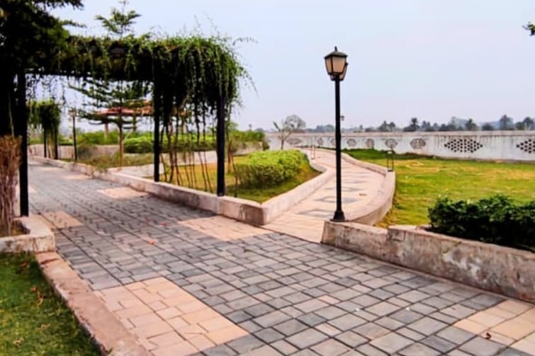 Premium Residential Plots for Sale in Vidhan Sabha Road, Raipur