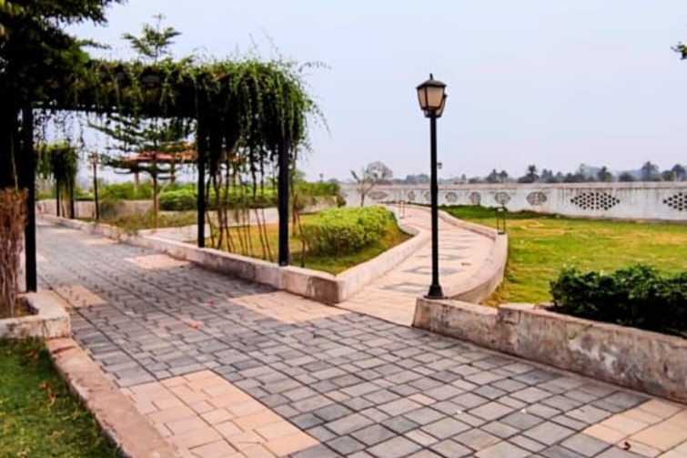 1000189237 Plot In Vidhansabha Raipur