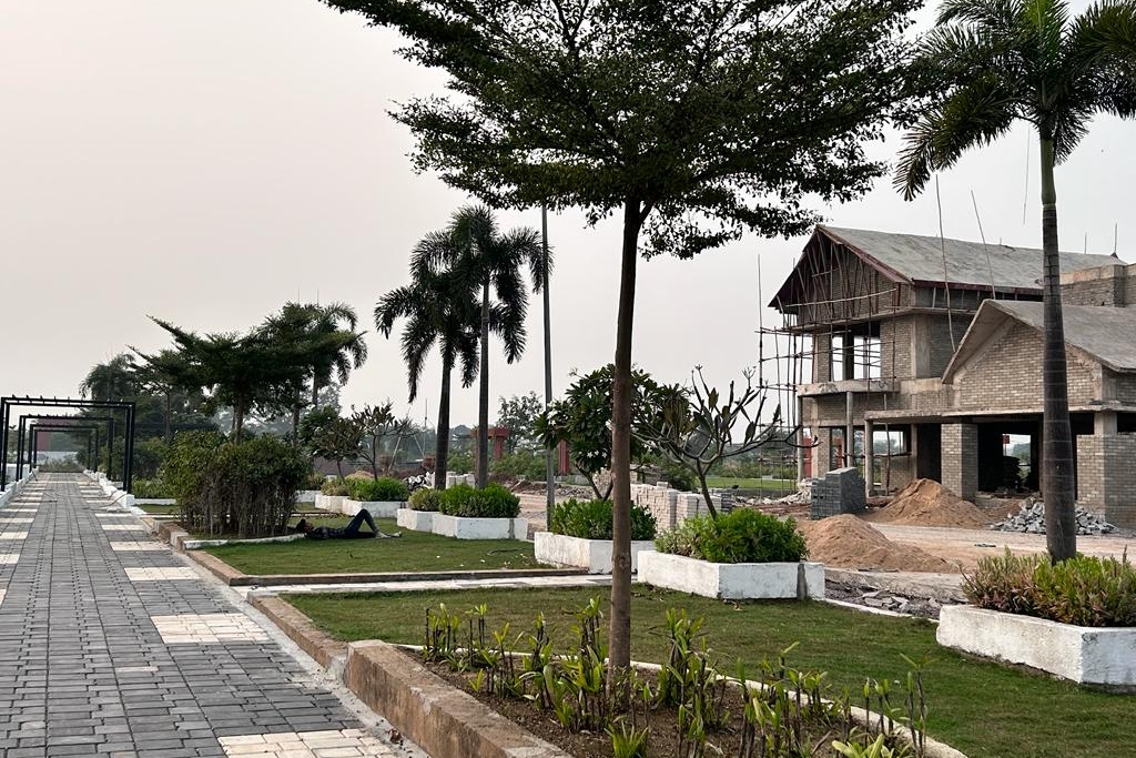 1000189252 Plot In Vidhansabha Raipur