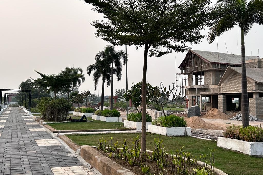 1000189252 Residential Plots for Sale in Vidhan Sabha Road, Raipur