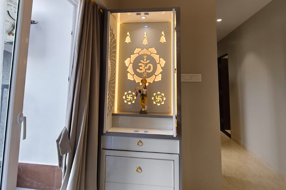 Spacious and well-ventilated 2 BHK flat interior in Raipur, available for under 35 lakhs.